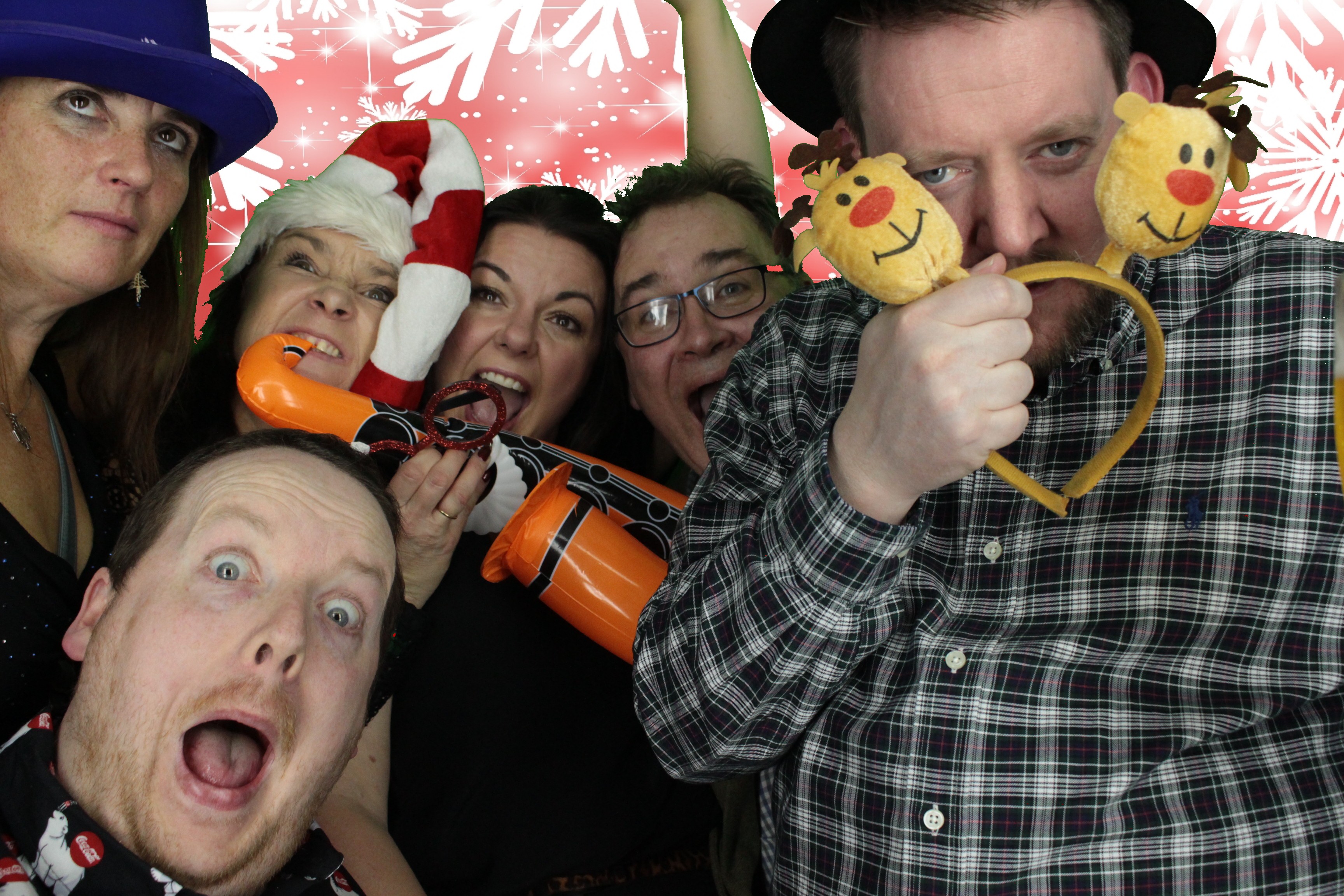 One Line Christmas Party | View more photos from the event at gallery.myphotoboothexperience.co.uk/u/MyPhotoBoothExperienceLtd/One-Line-Christmas-Party